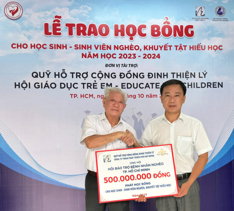 Phú Mỹ Hưng cùng Hội Bảo trợ bệnh nhân nghèo TP.HCM trao học bổng cho HS-SV nghèo, khuyết tật, hiếu học