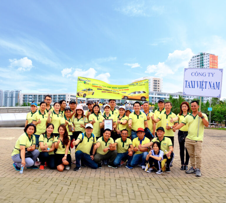 Vinataxi promotes the “Footsteps of Sharing” in collaboration with the Lawrence S. Ting Charity Walk