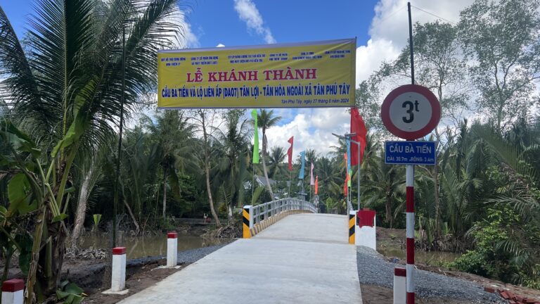 Lawrence S. Ting Foundation sponsors the construction of a rural bridge in Ben Tre